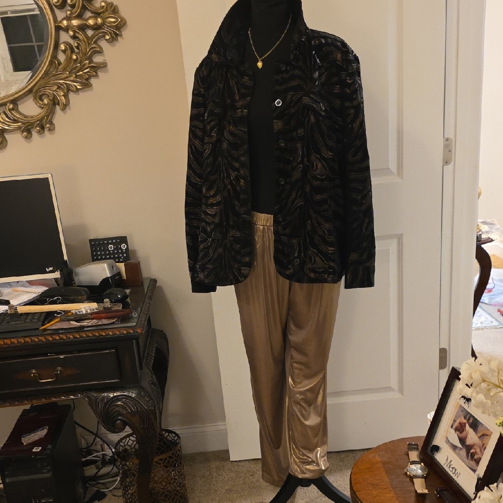 Erin London Vintage Black and Gold Suede Burnout BLAZER/ Jacket. SZ.1X